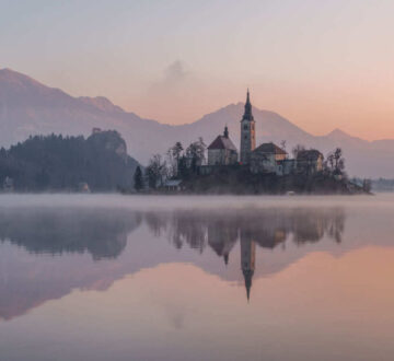 church-in-the-middle-of-lake